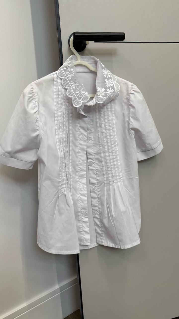 Блуза кофта .