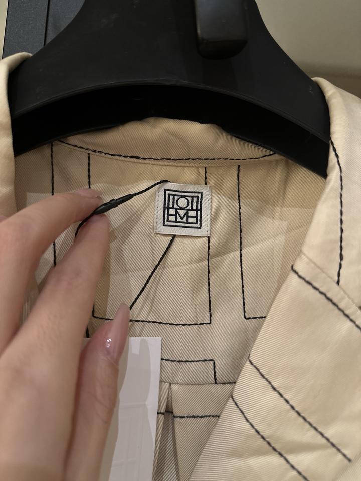 Toteme костюм бежевый