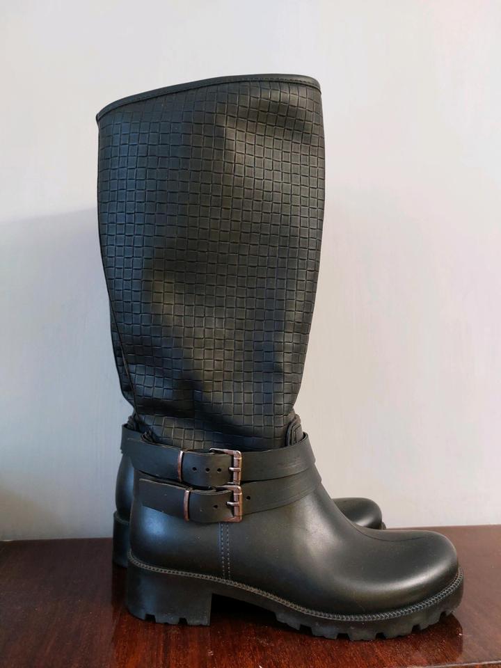 женские резиновые сапоги от бренда Harley-Davidson.