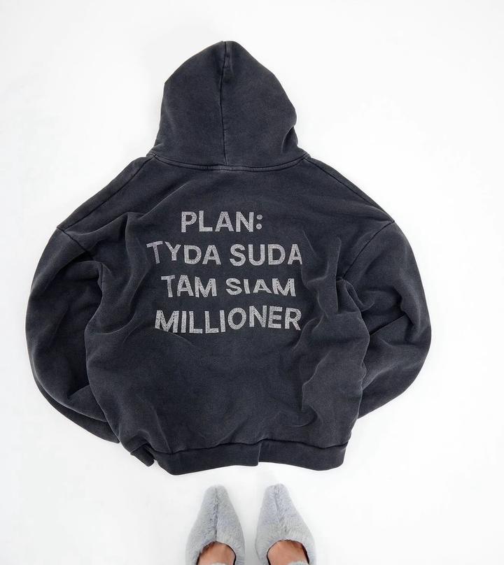 Худи от бренда rukami.kz