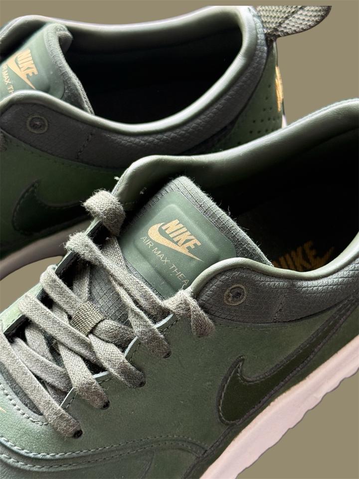 Nike кроссовки