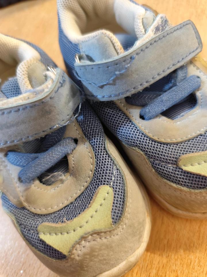 Кроссовки.Туфли.Тапочки.