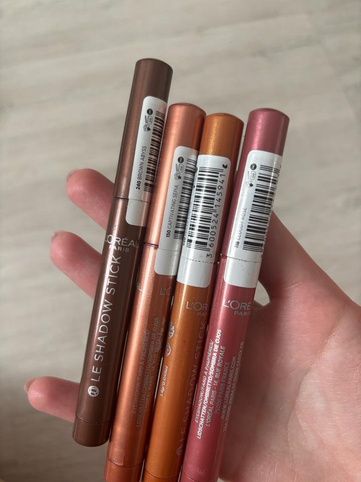 Кремовые тени в стике loreal