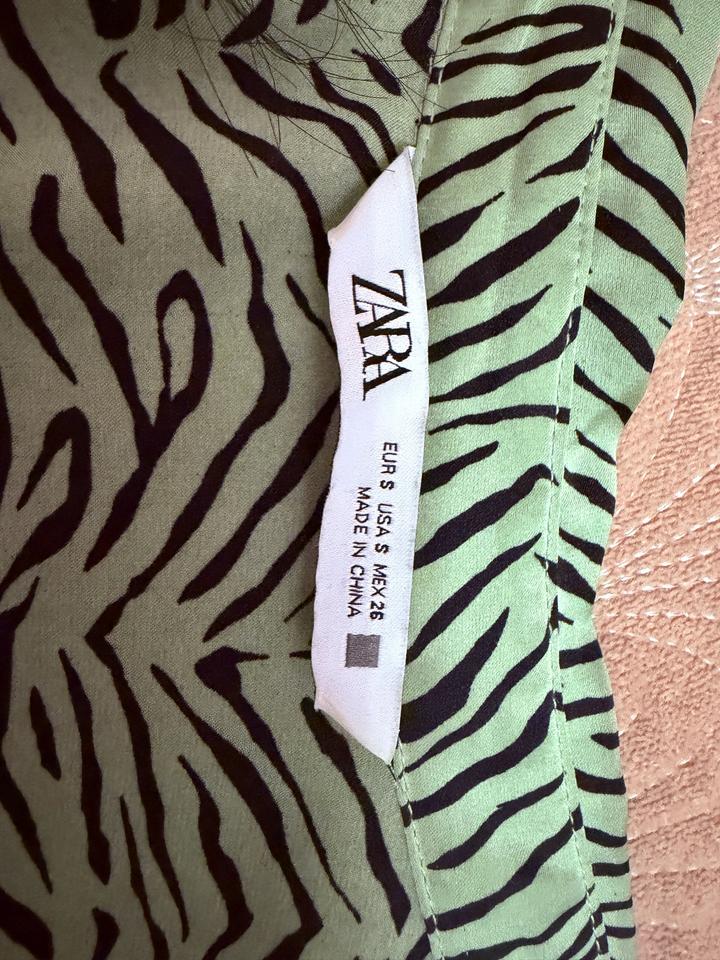 Атласная рубашка Zara