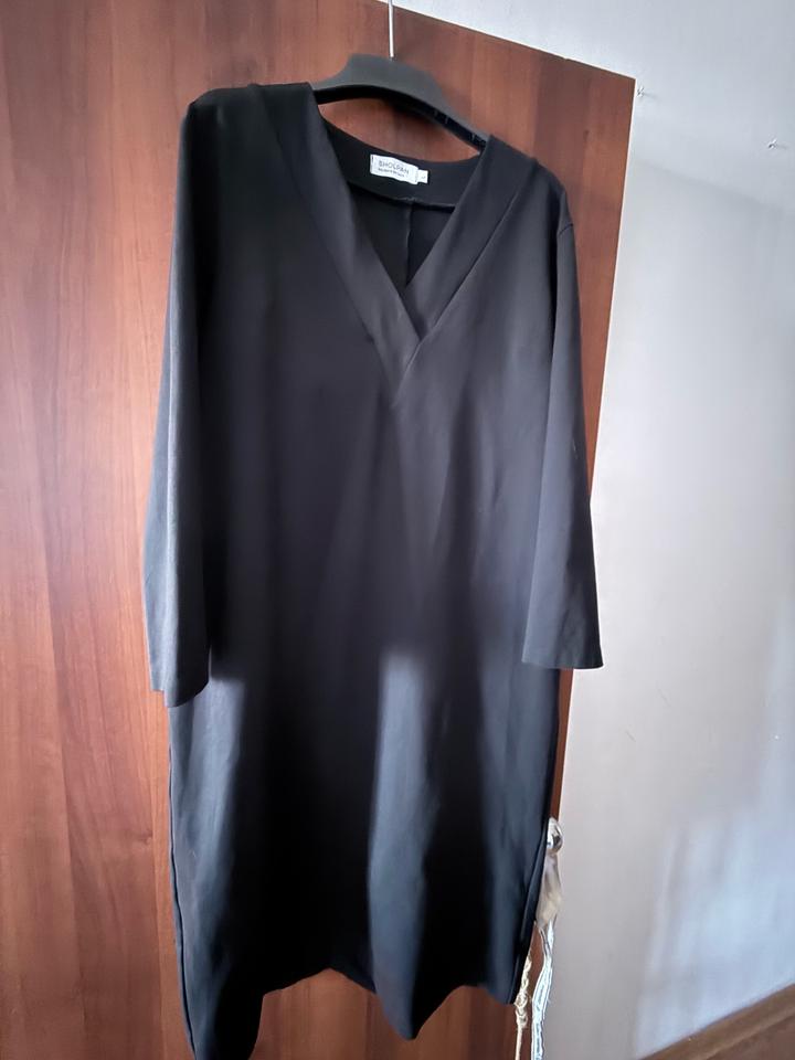 Черное платье Бренда Sholpan Kalibaeva