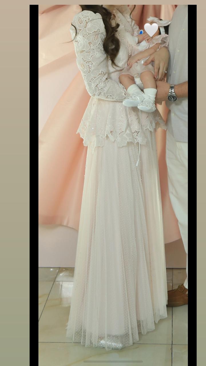 Двойка в пудровом цвете, с кружевами