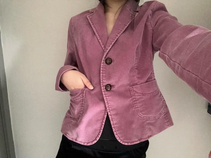 Розовый пиджак GAP