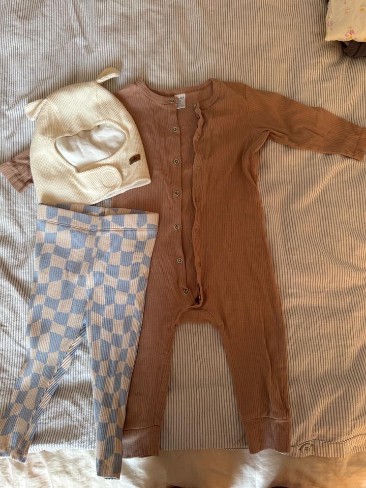 Детская одежда на 1-1,5 года