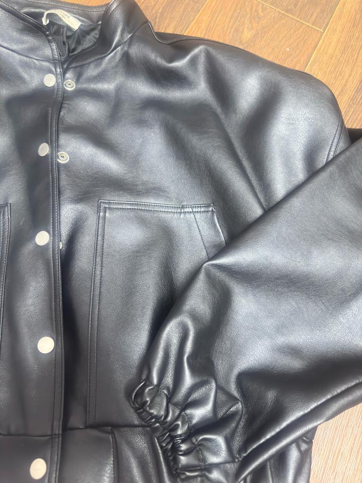 Куртка-бомбер