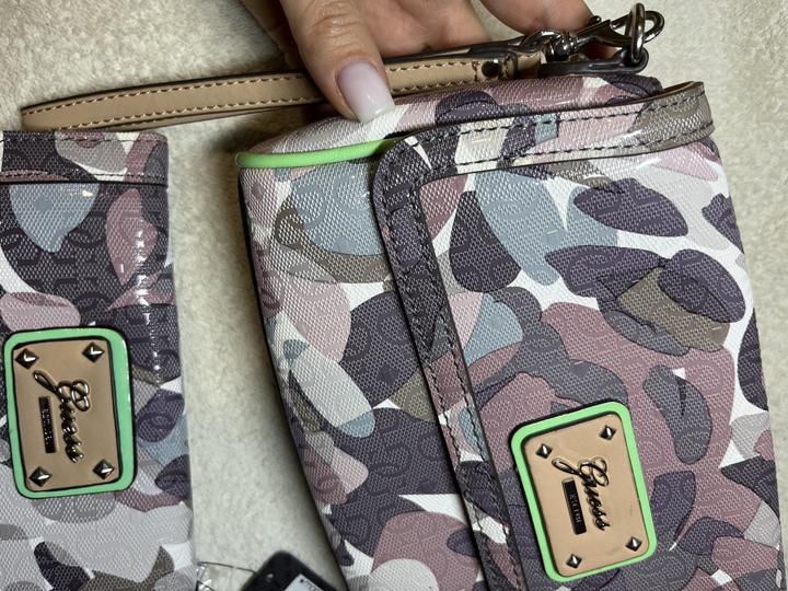 Набор клатч и кошелек Guess (новые)