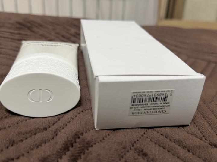 Dior La Mousse OFF/ON — роскошная очищающая пенка для лица от Dior.(тестер)