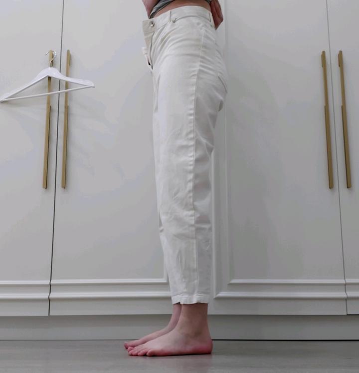 Белые джинсы Zara