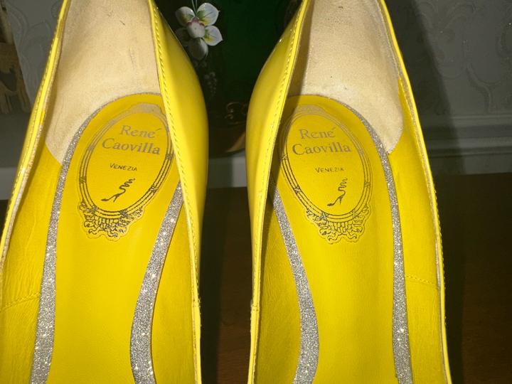Оригинальные туфли Rene Caovilla Yellow patent