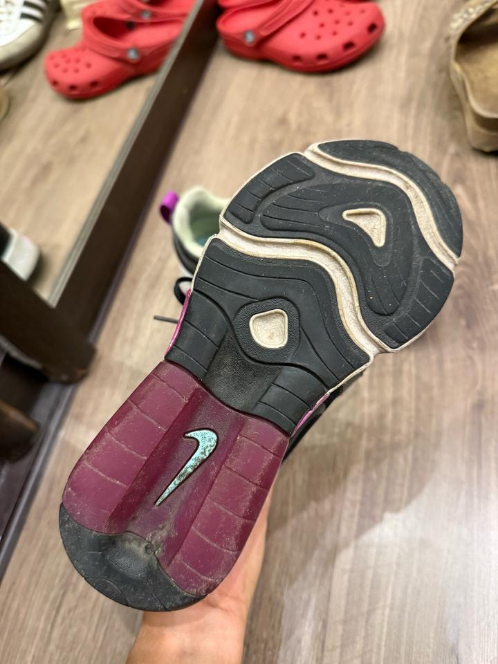 Кроссовки Nike