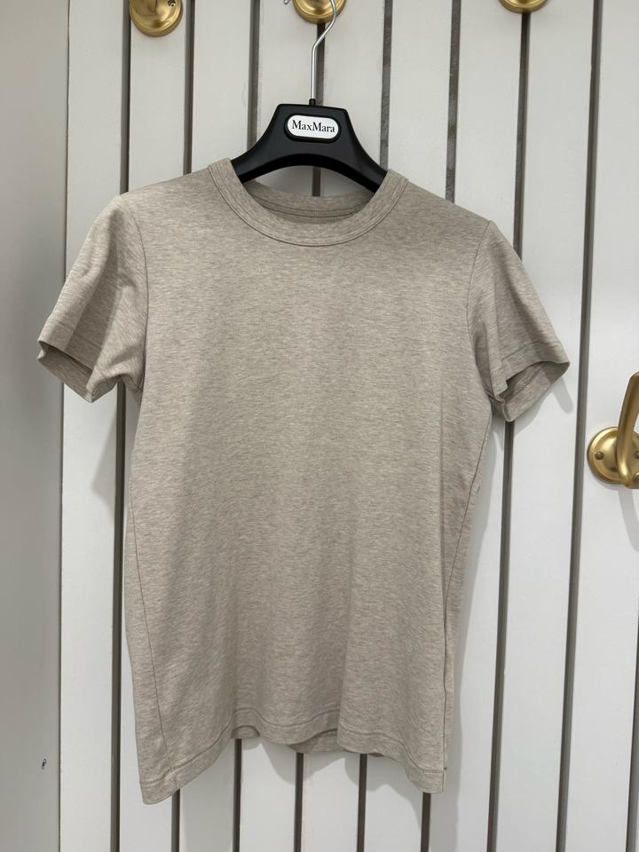 Футболка Uniqlo