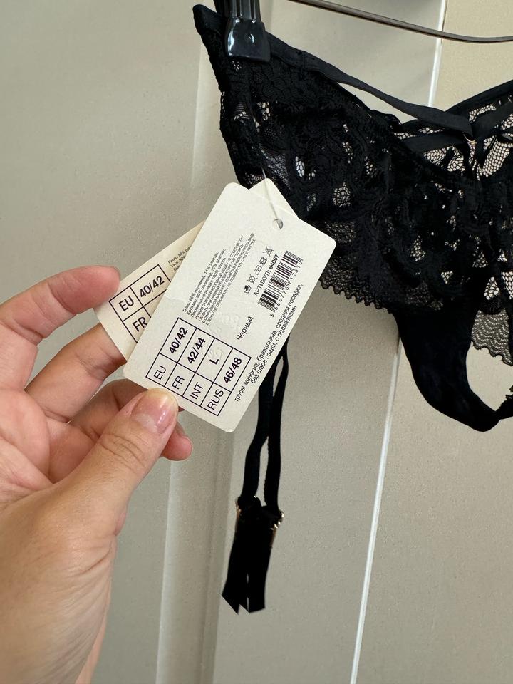 Rose and petal пажи