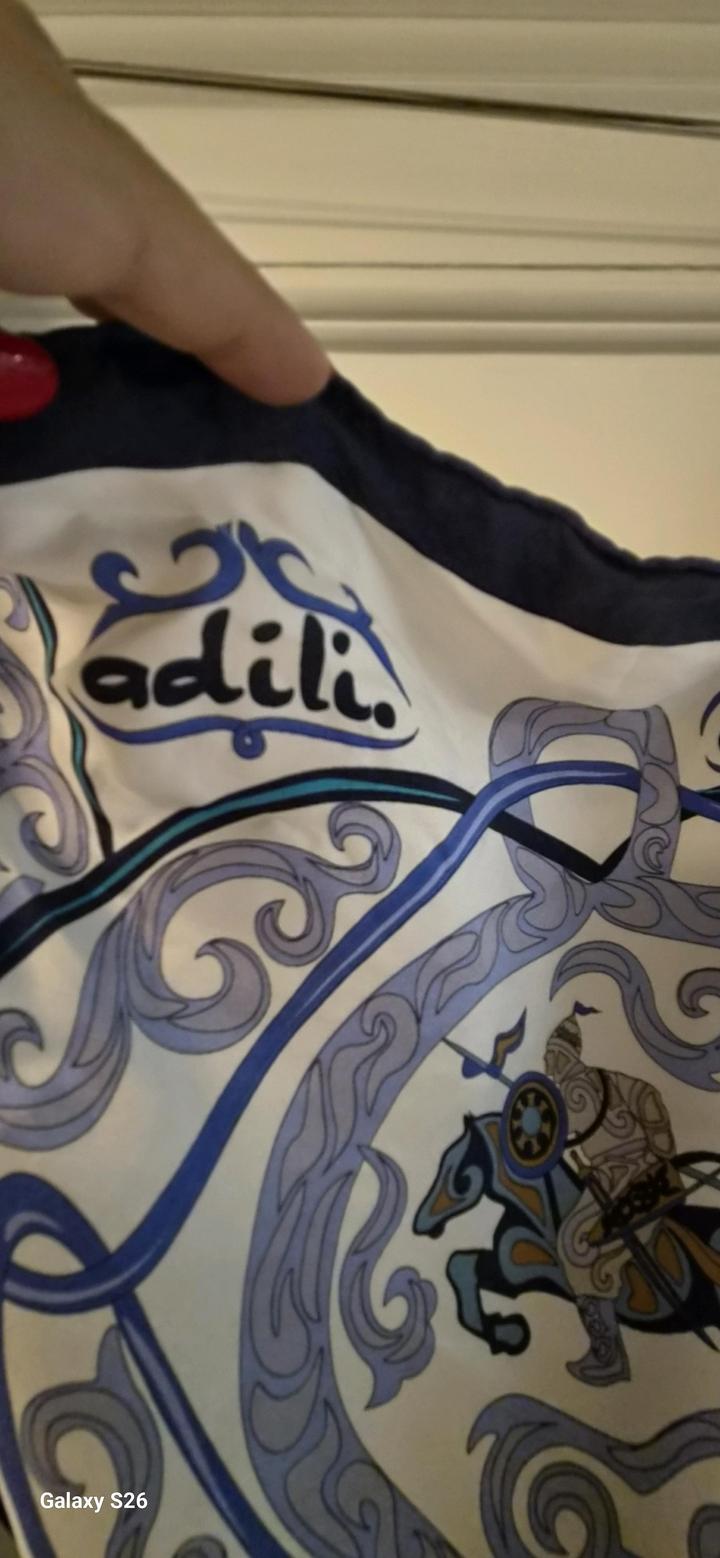 Платок Adili