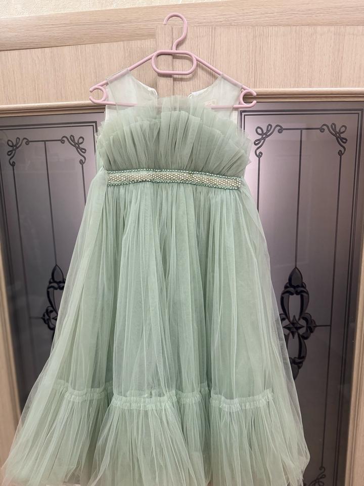 Нарядное платье