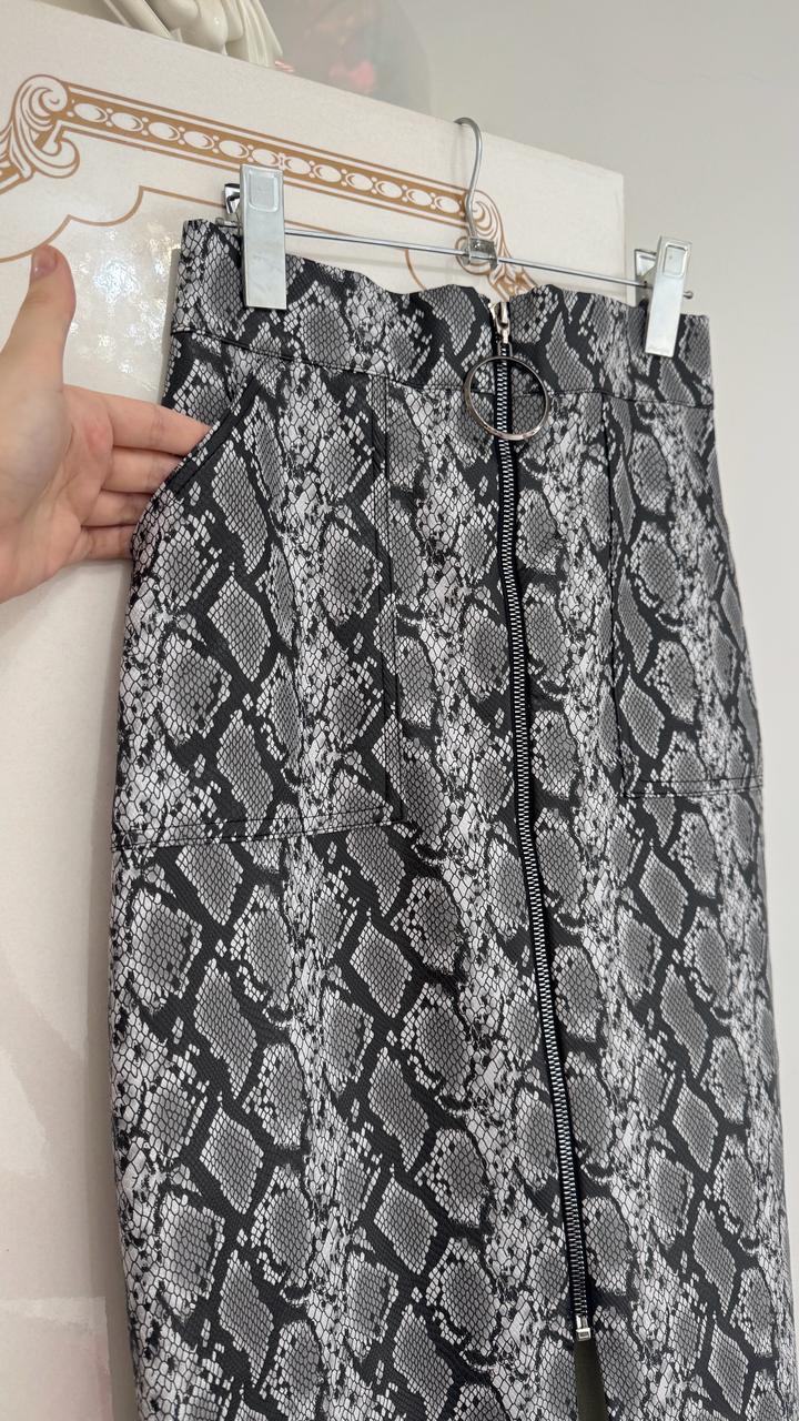 Юбка эко кожа с принтом