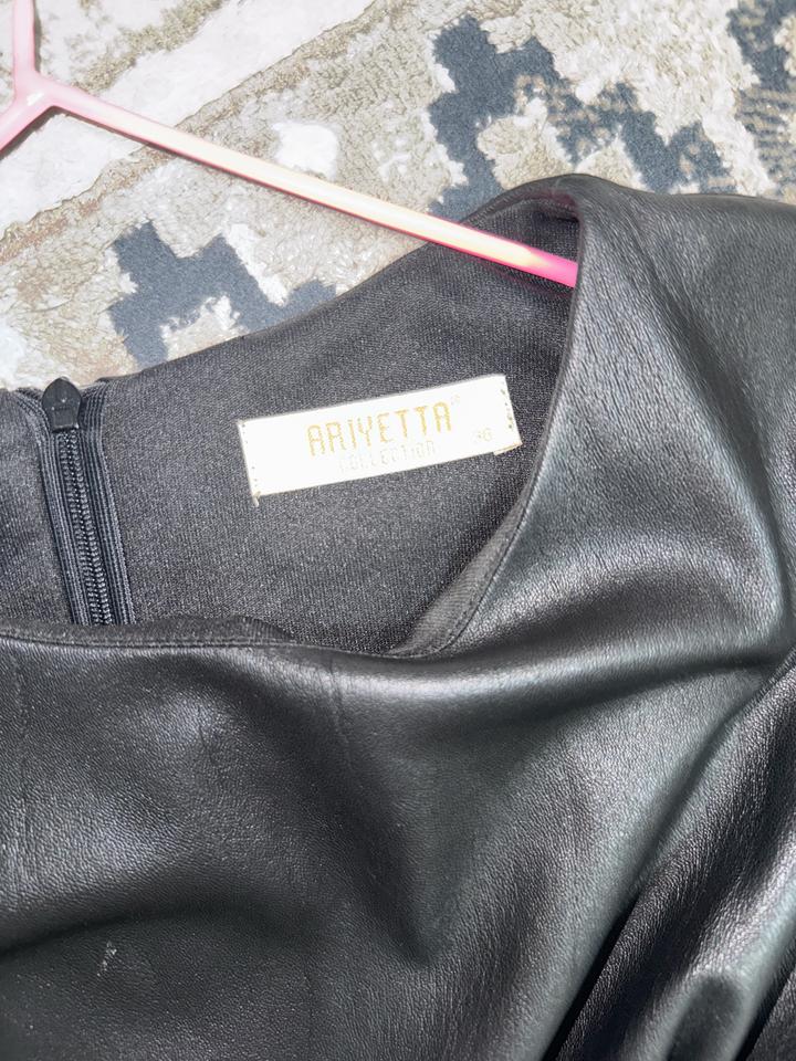 черное кожаное платье