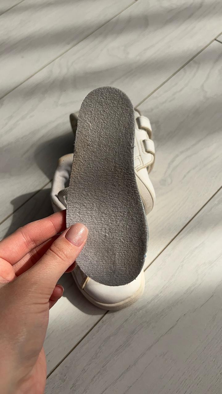 кроссовки Adidas