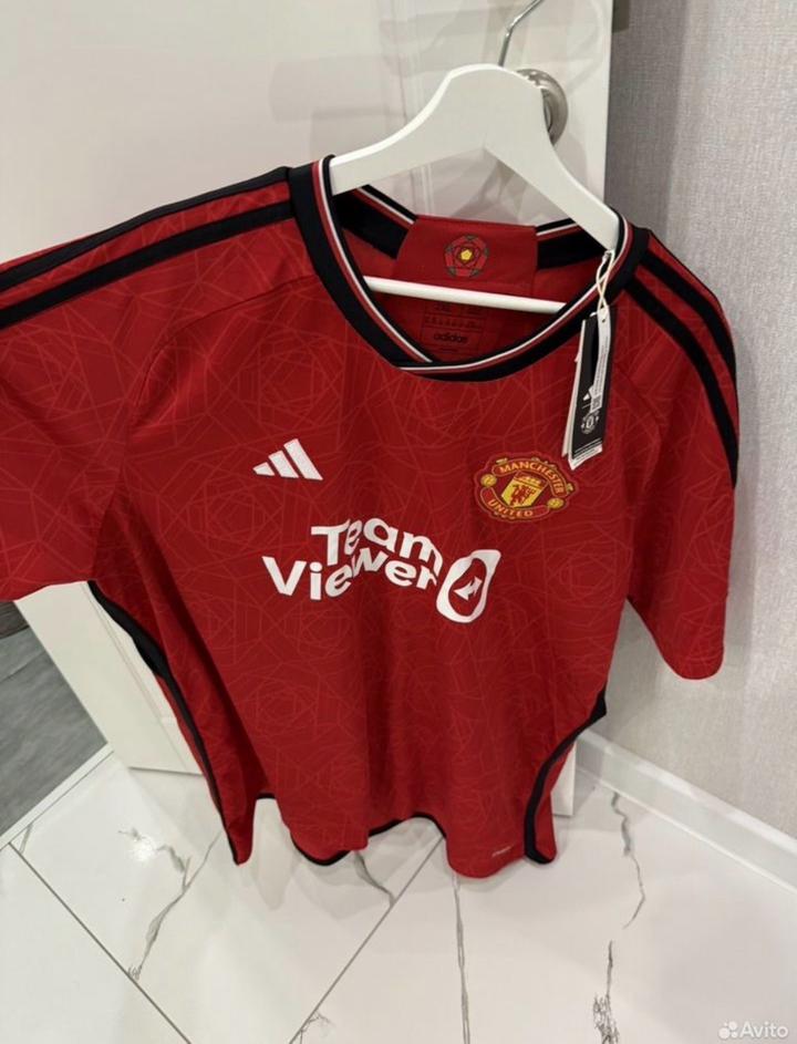 Футбольная форма adidas Manchester United