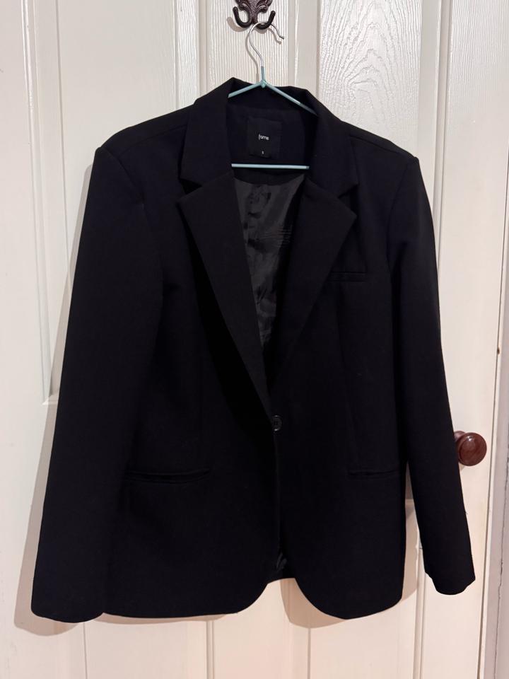 Пиджак черный