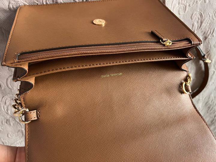 Сумочка через плечо Michael Kors