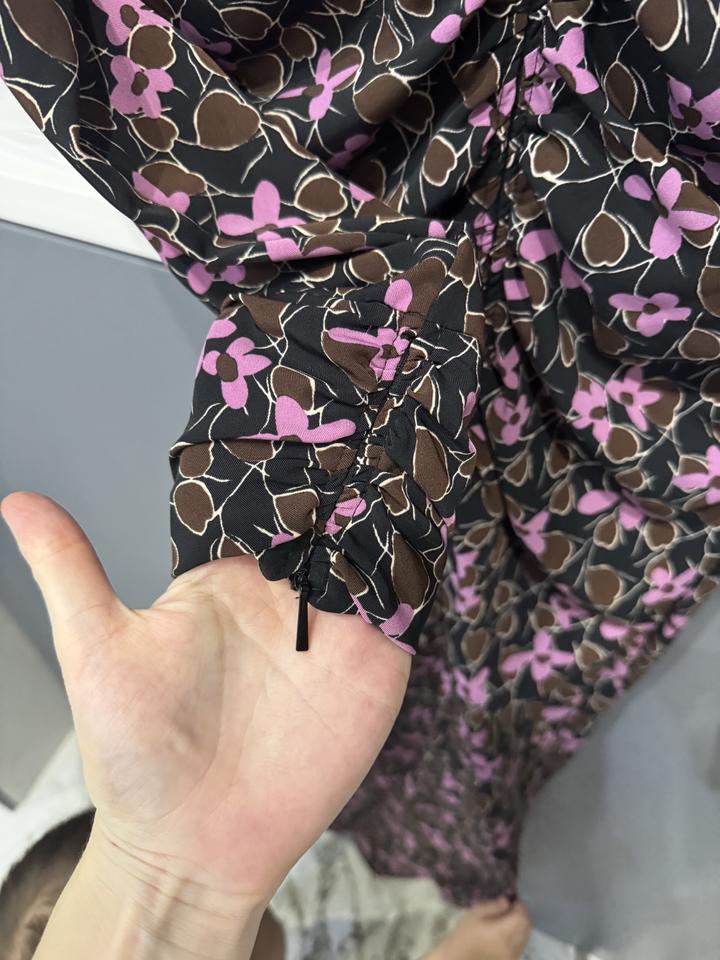 Платье от Mango