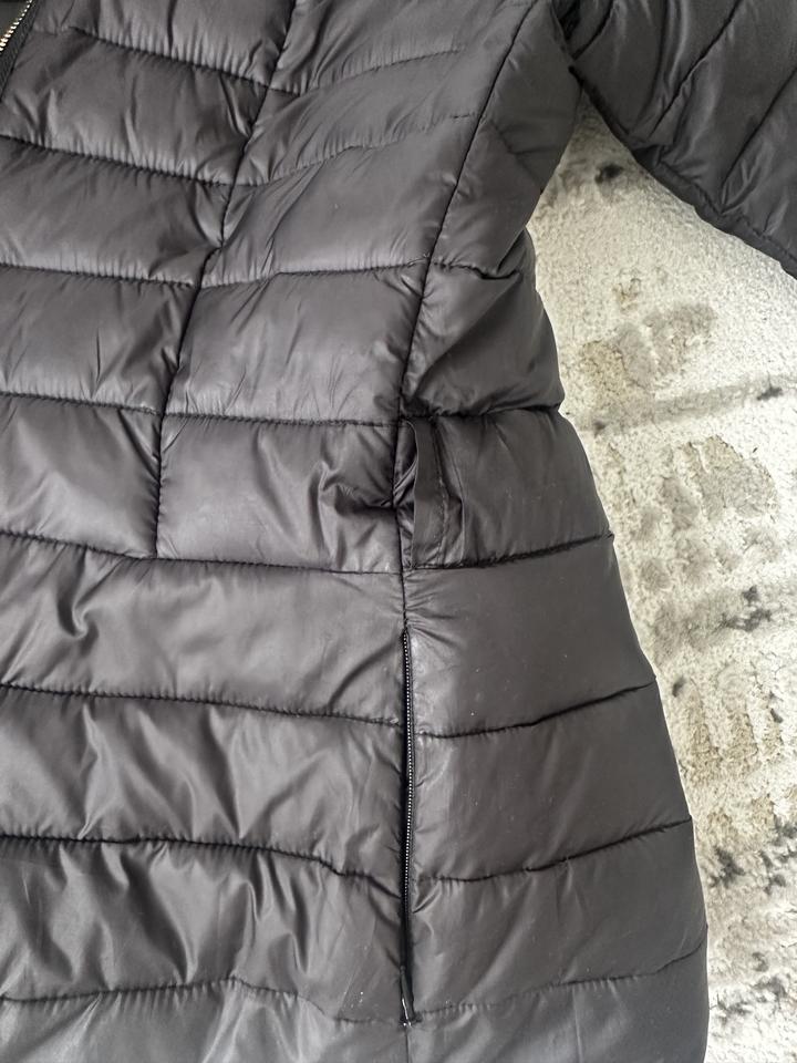 Куртка Guess р.42