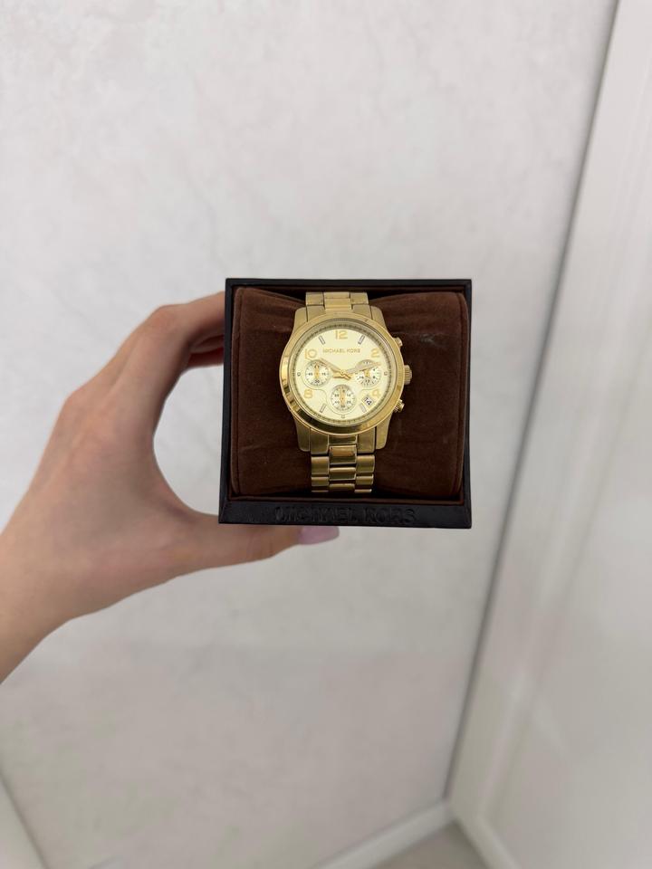 Продается часы