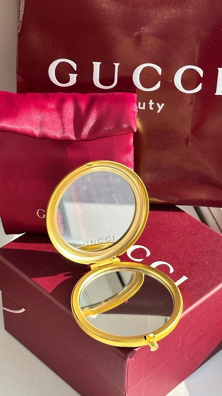 Зеркало Gucci Beaute