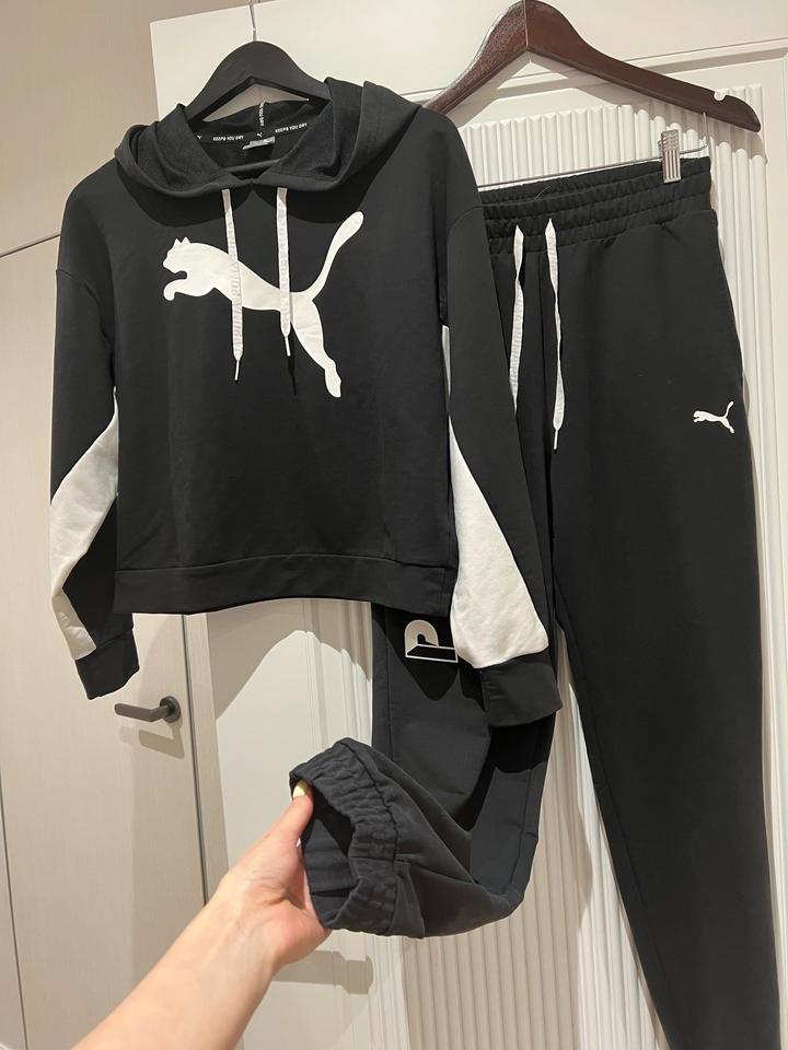 Черный спортивный костюм от бренда Puma