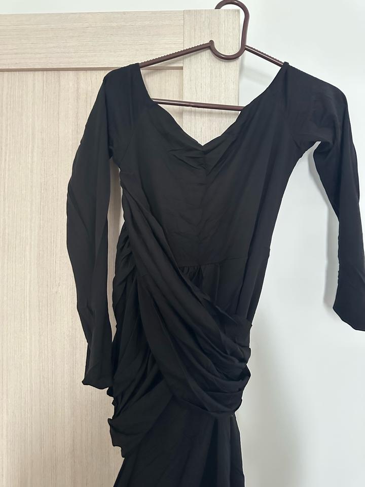 Черное вечернее платье