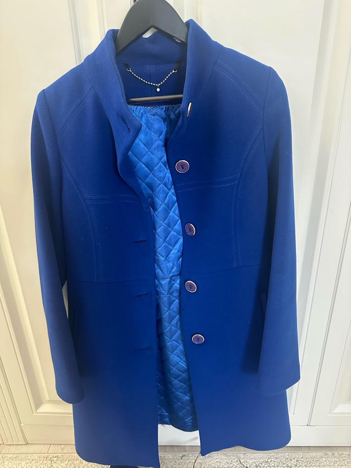 Женское пальто размер S