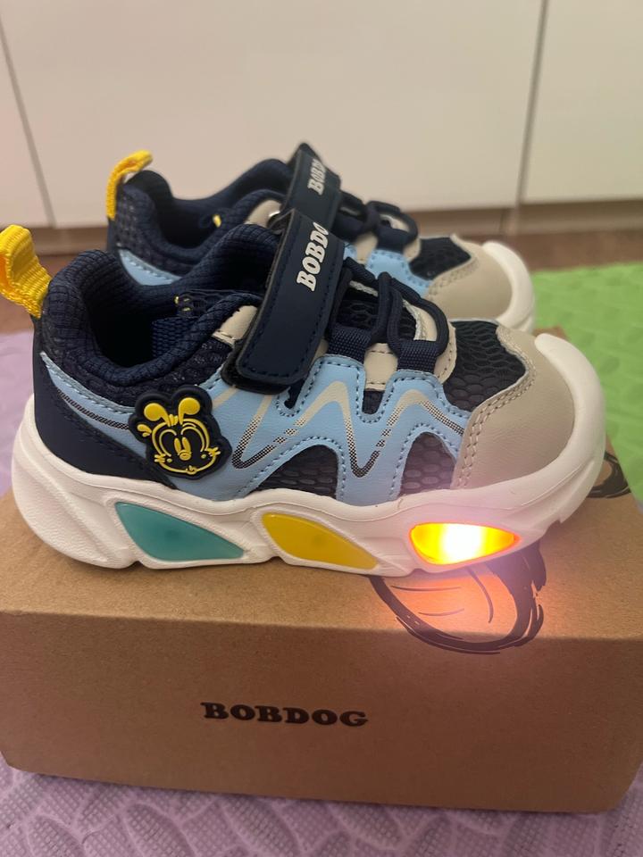 Летние кроссовки