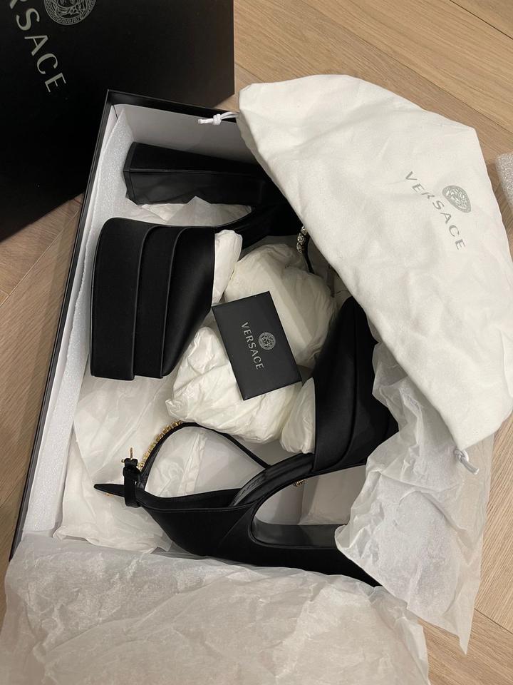 Туфли Versace
