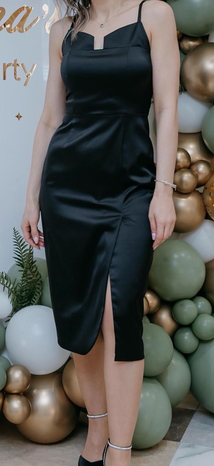 Стильное платье