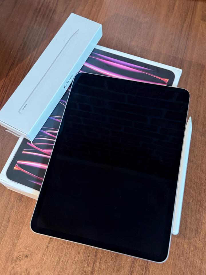 Планшет iPad Pro 11-inch 2022г (4th Generation) Wi-Fi 256GB