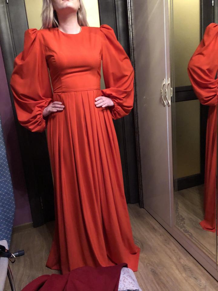 Стильно платье