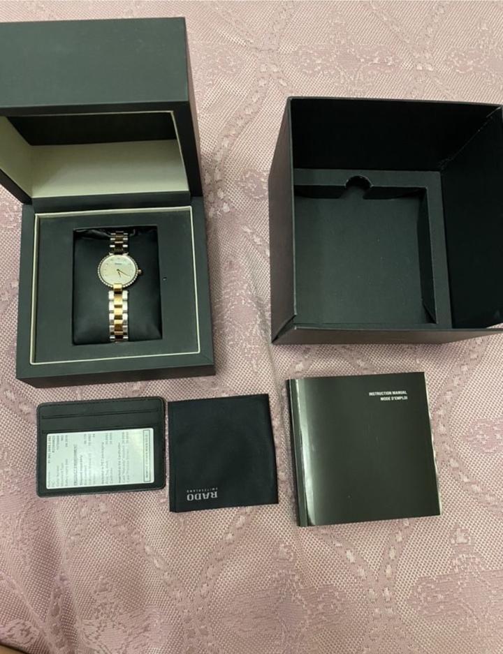 Часы Rado