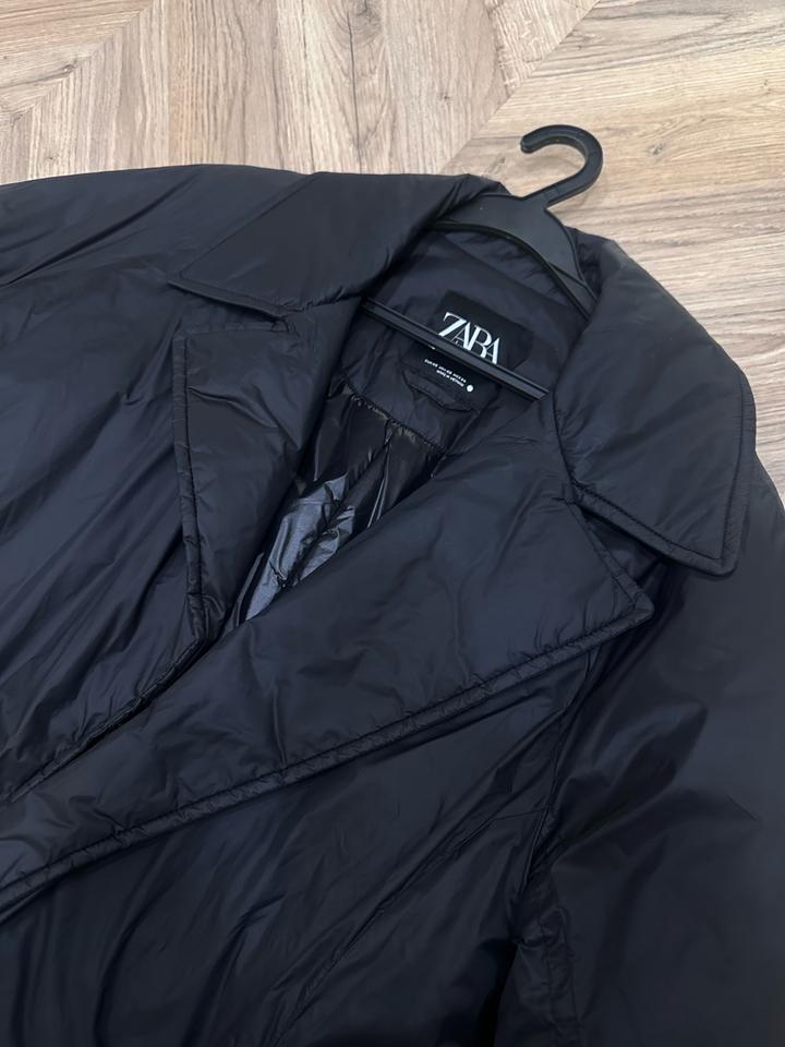 Димесезонный плащ Zara