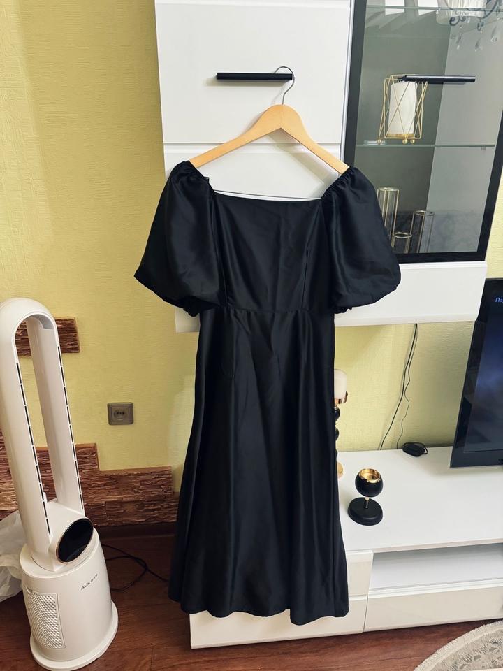 Атласное платье