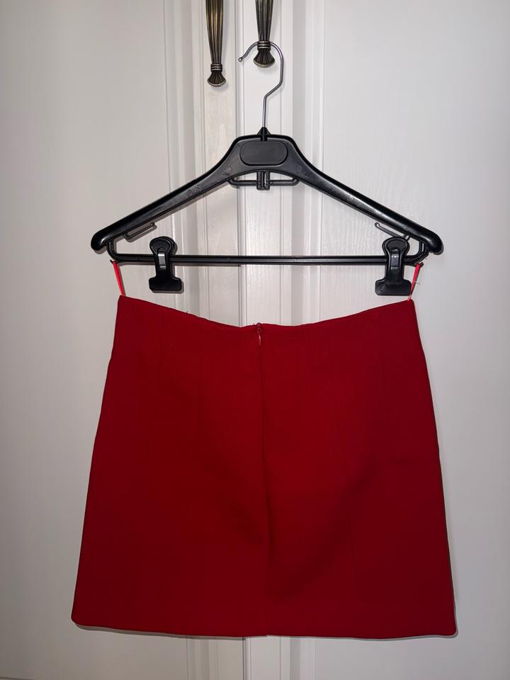 Короткая юбка Zara