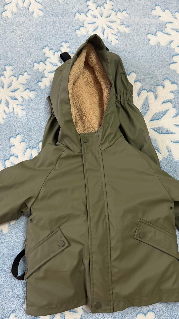 Резиновый детский костюм унисекс Zara