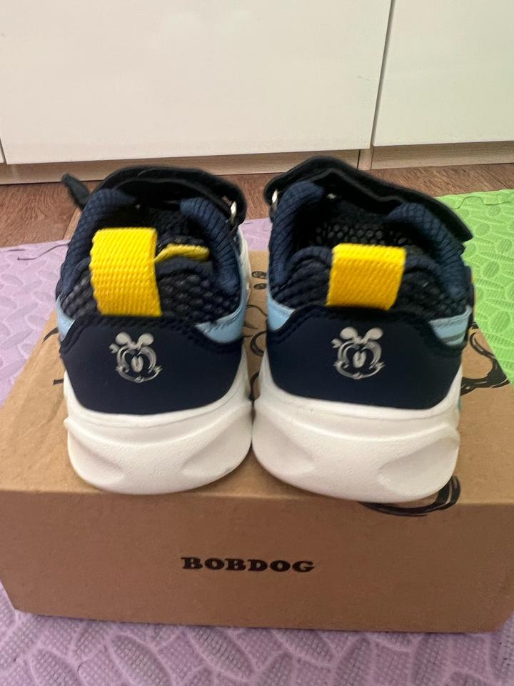 Летние кроссовки