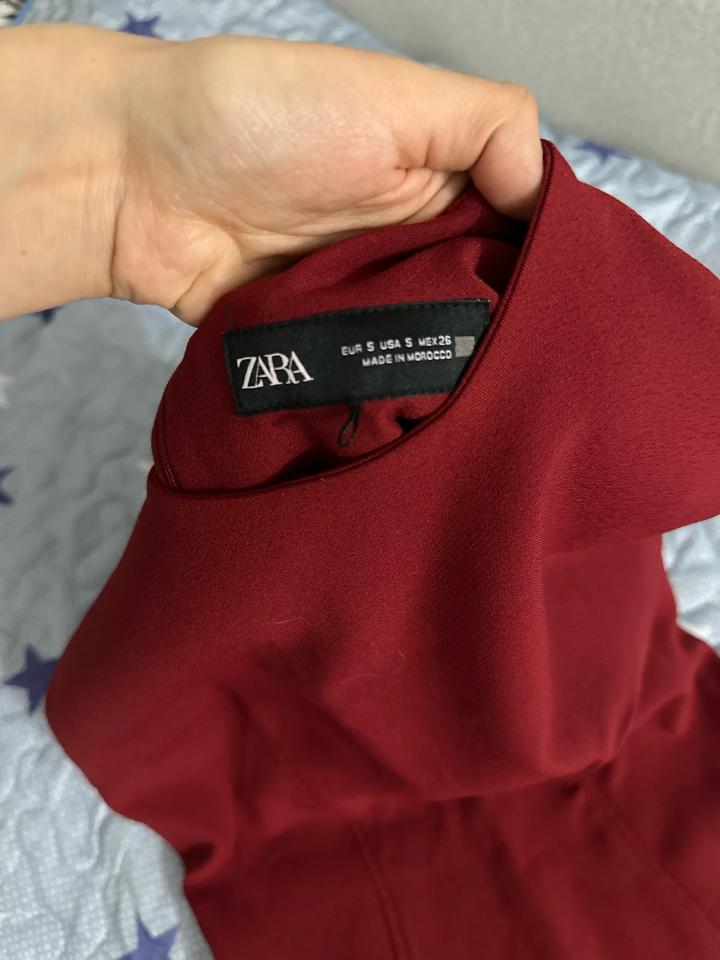 Бордовое платье мини Zara размер S
