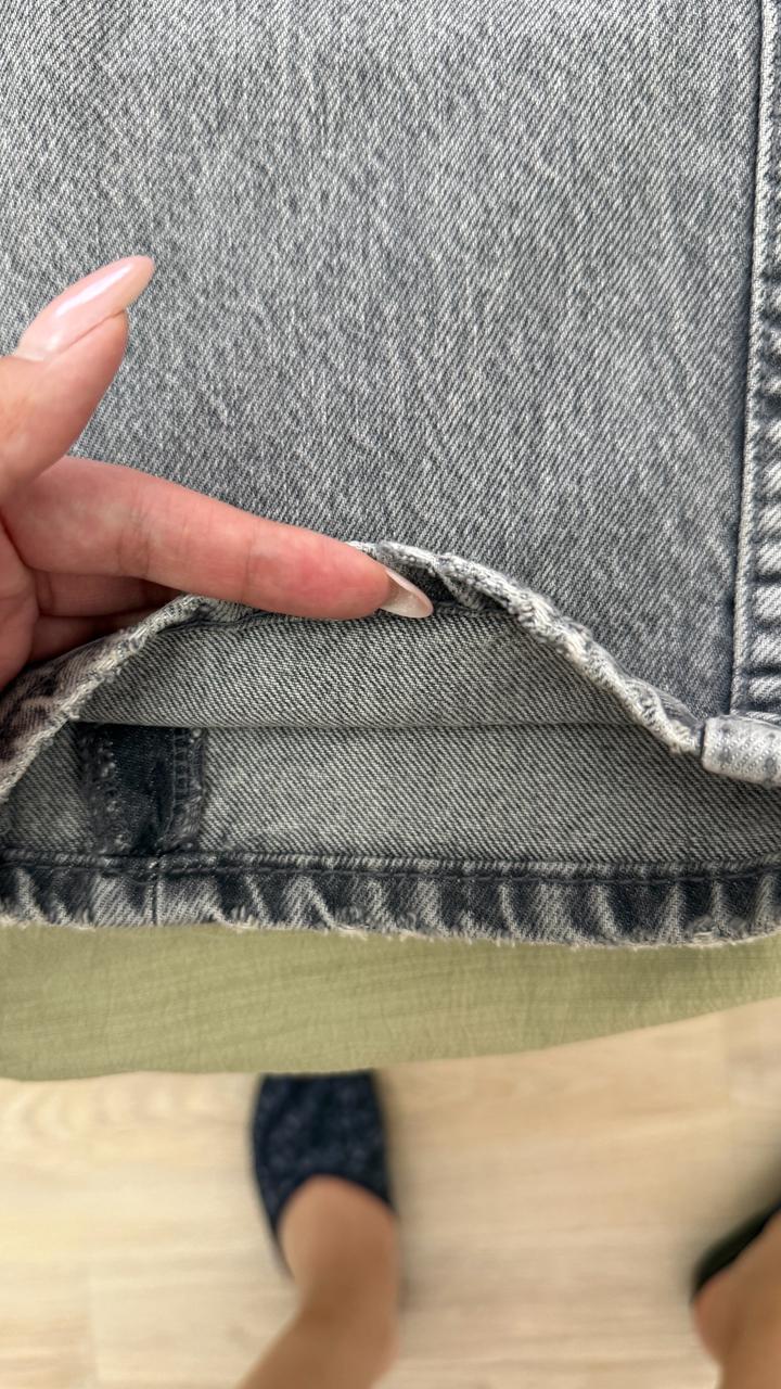 Серые джинсы Zara