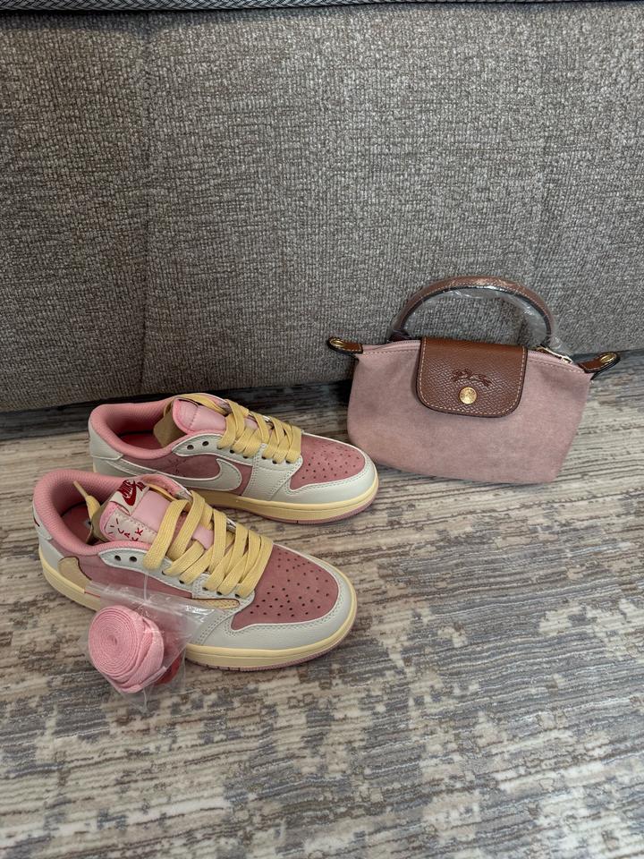 23 900 тг обувь+сумочка