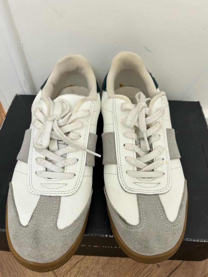 Кроссовки кожаные Zara